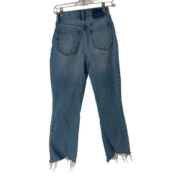 Abercrombie & Fitch The Kick Flare Ultra High Rise Jeans size 24 - Picture 2 of 3